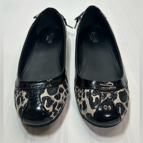 Coach Reagan Flats Loafers Shoes Women Size 8B Black Cream Cheetah Print Slip On - Picture 1 of 11
